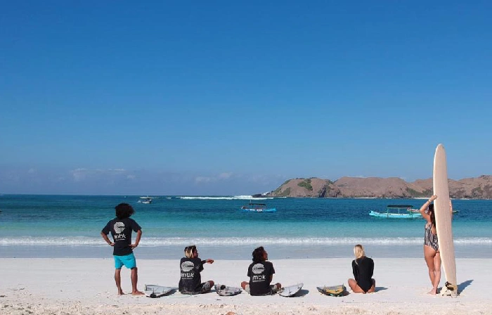 Lombok surfing camp