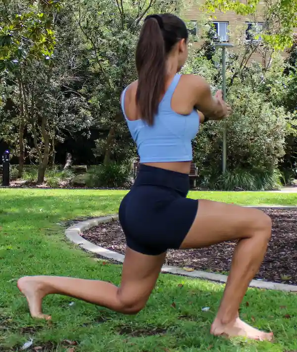 High Knee to Lunge with Twist (4)