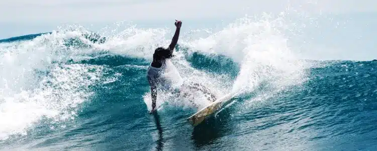 weekly surf lessons Lombok