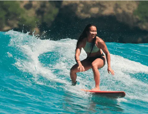 LMBK Surfhouse guest surfing