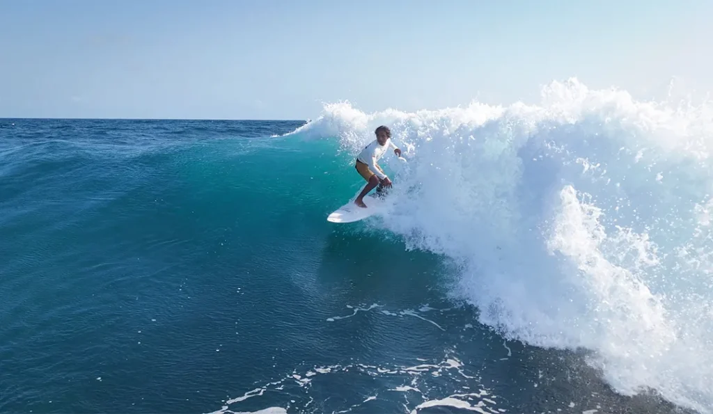 LMBK Surf House instructor surfing Seger Kuta Lombok