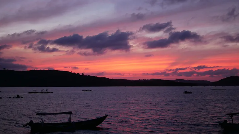 Impresionante puesta de sol en Lombok