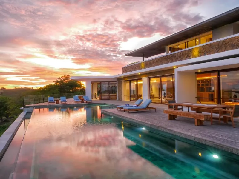 LMBK Surfhouse Accomodation