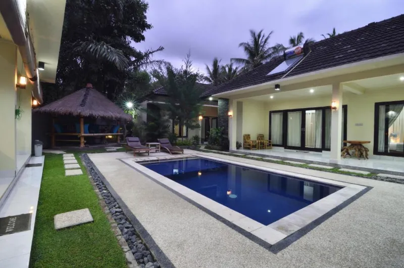 LMBK Surfhouse Accomodation