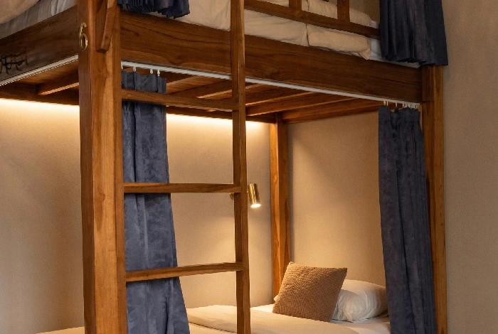 6 bed dorm